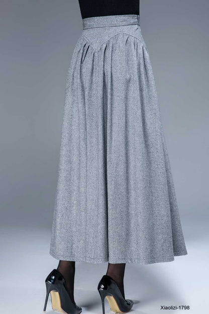 Handmade gray maxi skirt with pleated detail
