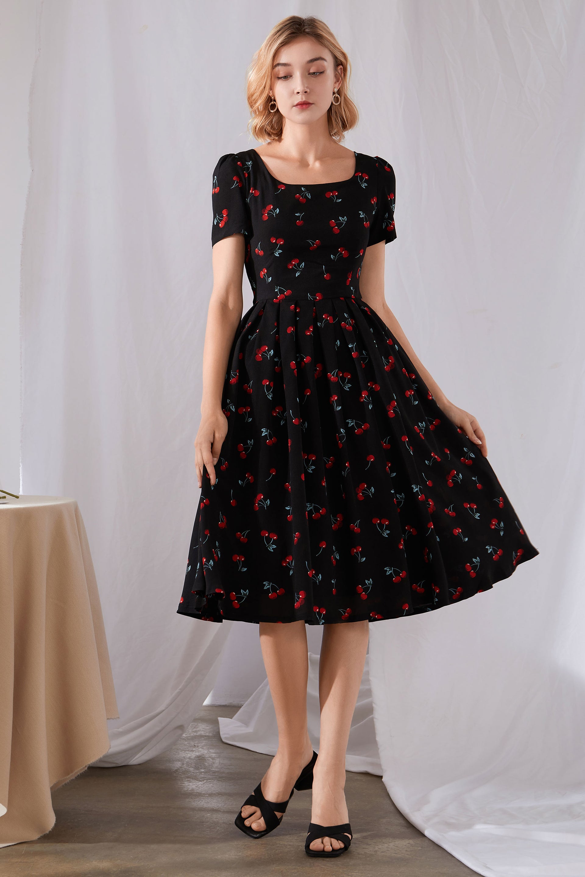 Black Cotton Blend Midi Dress with Cherry Print and Square Neckline – Xiaolizi
