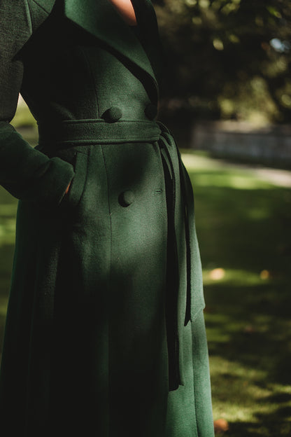 Handmade Green Wool Coat – Long Double-Breasted Winter Overcoat with Belt | Xiaolizi 3912