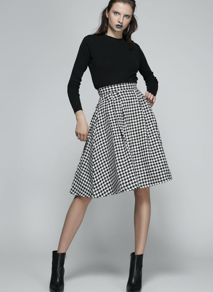 Handmade Grid Wool Midi Skirt – Pleated Winter Skirt with Pockets | Xiaolizi 1342