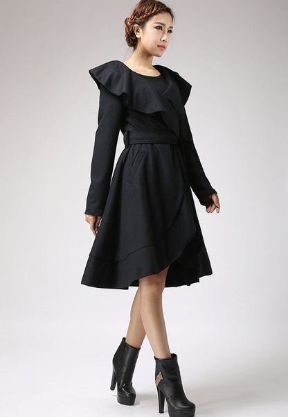 Vintage Black Wool Ruffled Coat – Timeless Elegance with Dramatic Collar 699