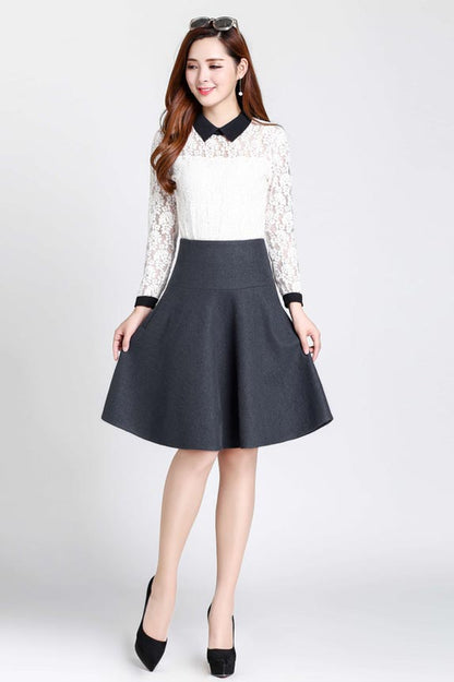 grey skirt