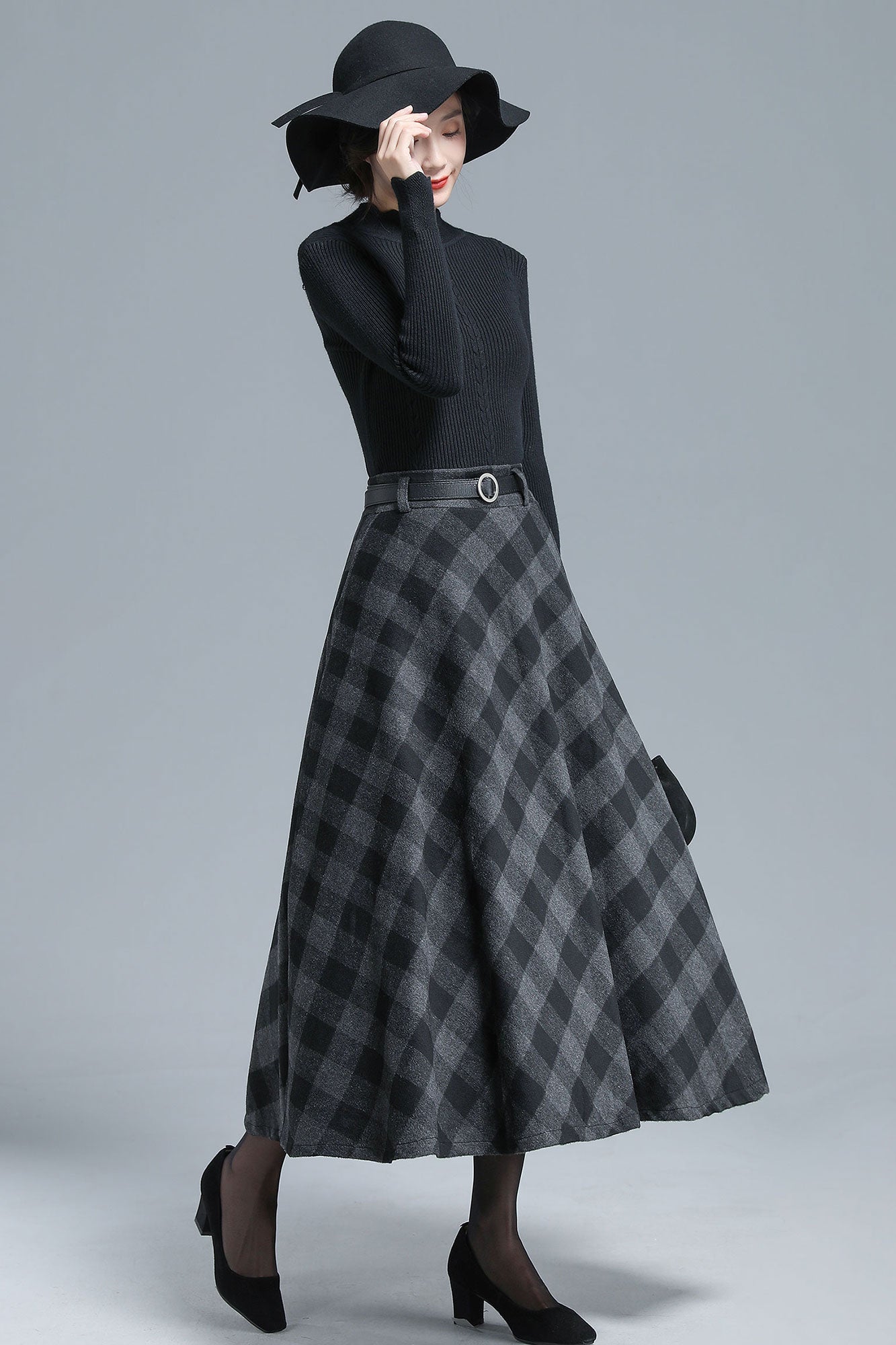 Black and white hotsell plaid skirt 50s