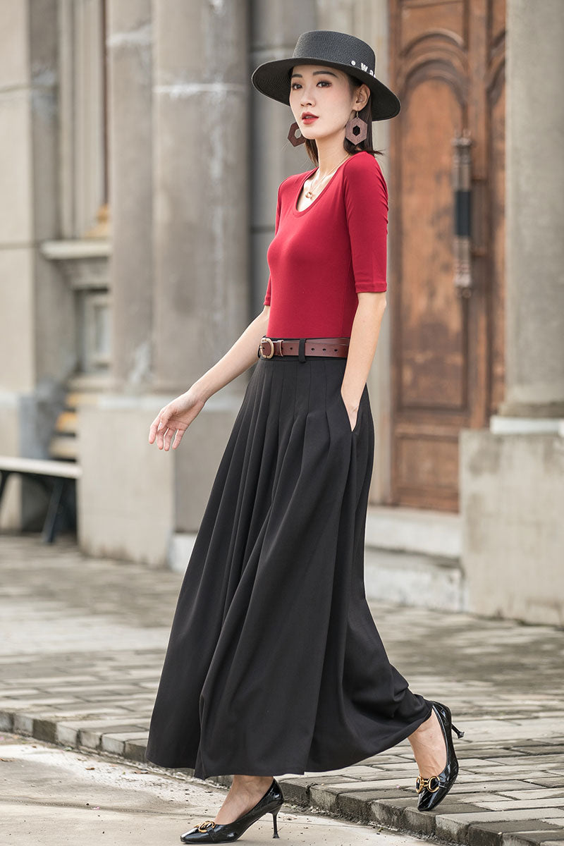 Long black skirt outfit 50s sale