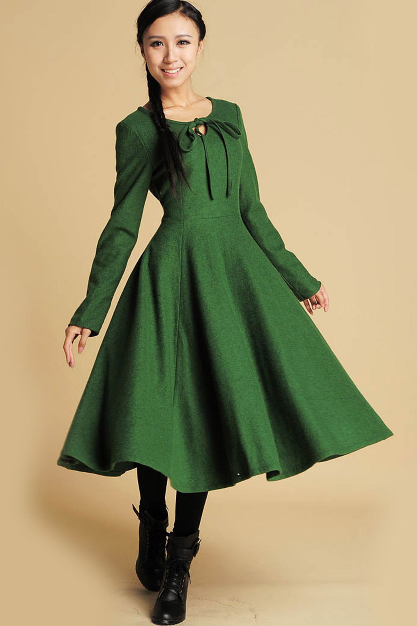 Green dress maxi wool dress with keyhole detail (374)