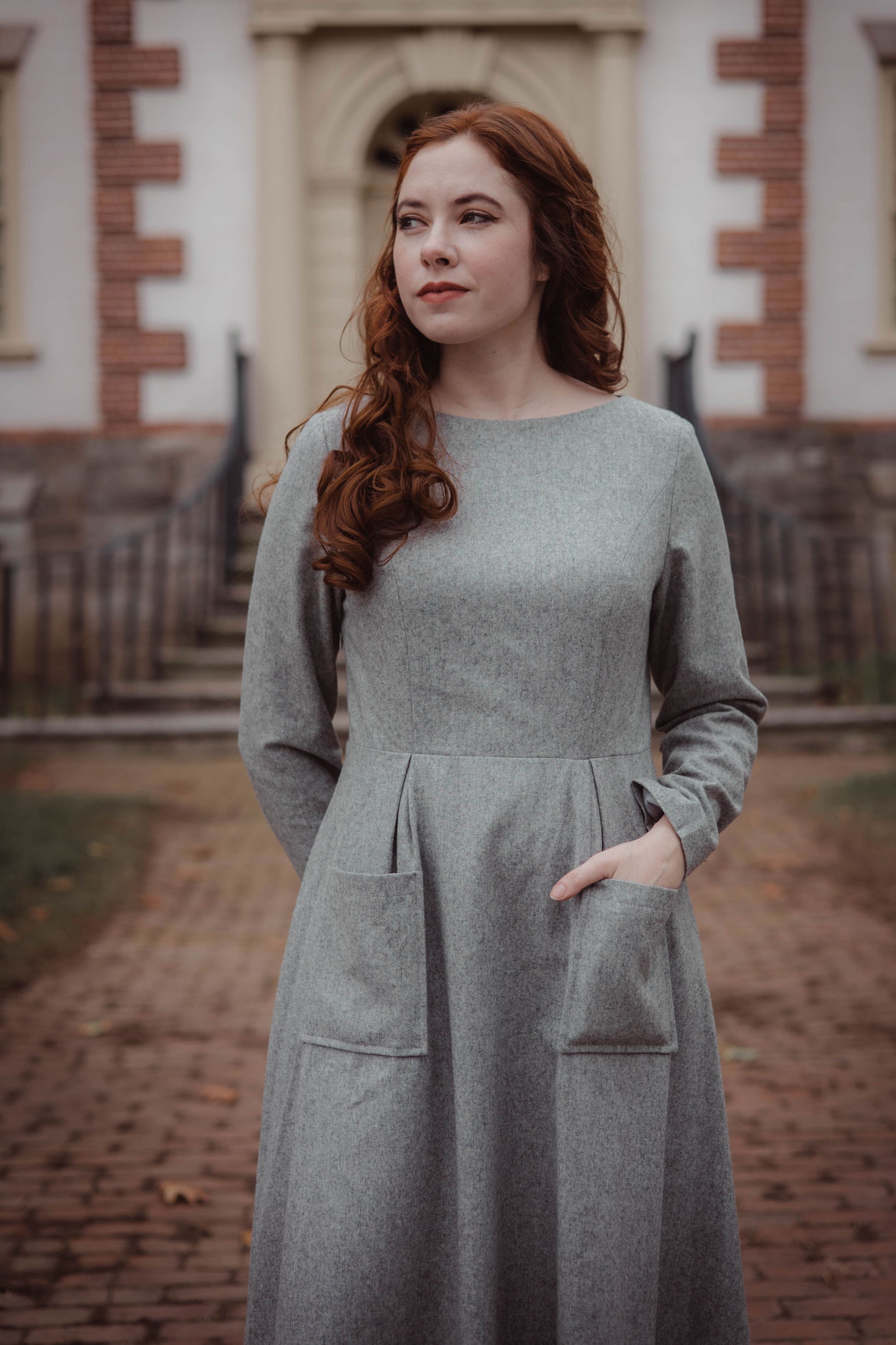 Green Wool Blend Midi Dress with Pockets & Long Sleeves | Xiaolizi Green Wool Blend Midi Dress with Pockets & Long Sleeves | Xiaolizi