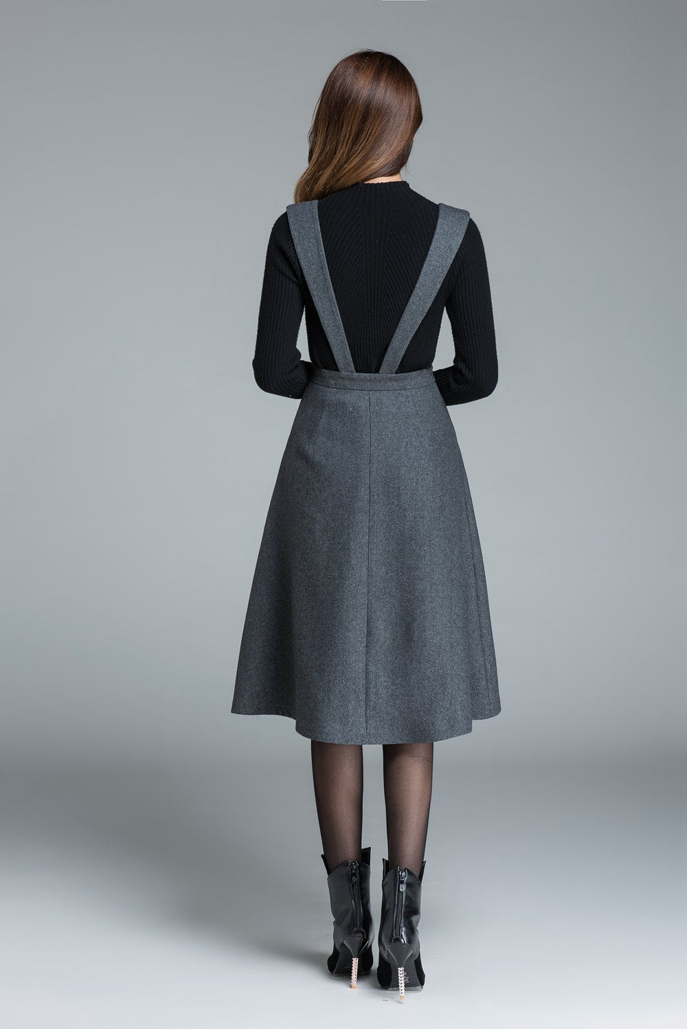 Grey wool midi skirt with suspenders 1645