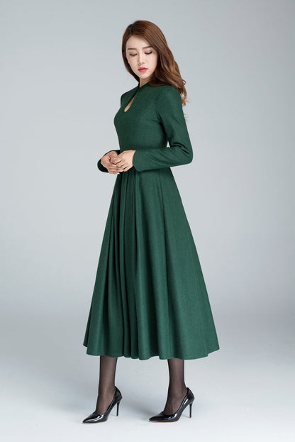 Emerald Green Wool Midi Dress - Fit and Flare Silhouette 1621