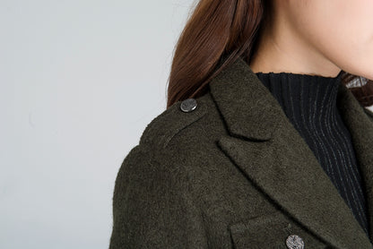 buttoned coat