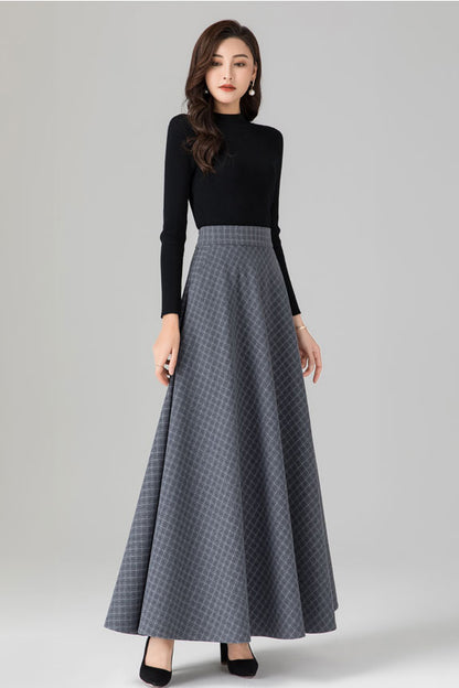 Grey Wool Maxi Skirt - Plaid Patterned, Elastic Waist 3937