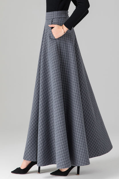 Grey Wool Maxi Skirt - Plaid Patterned, Elastic Waist 3937