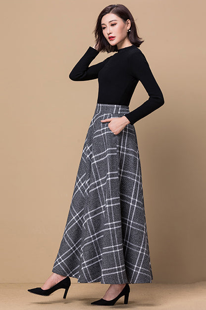 Black & White Wool Vintage-Inspired Ankle-Length Full Skirt 3795