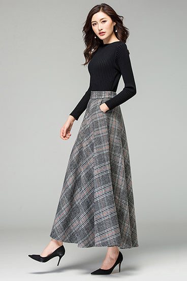 Black & White Wool A-Line Skirt - Elastic Waist with Side Pockets 3927