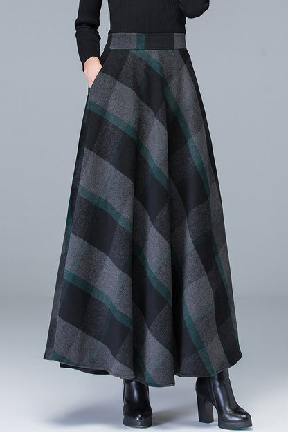 Black & White Wool Plaid Maxi Skirt - High Waist, Full Flowy Silhouette 3783