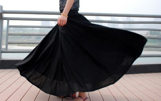Selected Femme dip hem pleated maxi skirt in black satin | ASOS