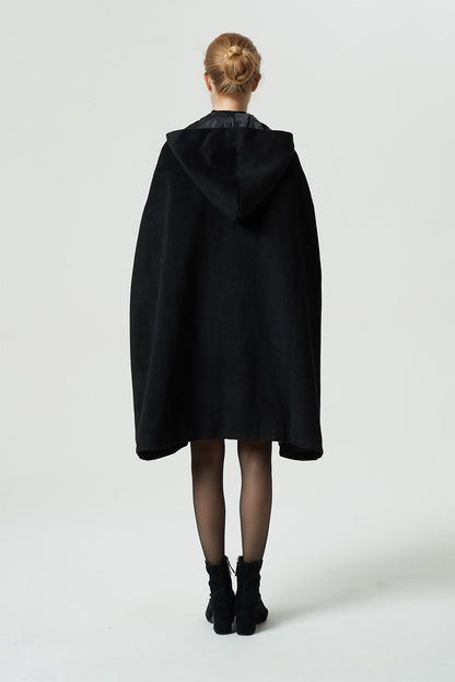 Wool Cape Coat – Vintage Hooded Cloak for Autumn & Winter 1952