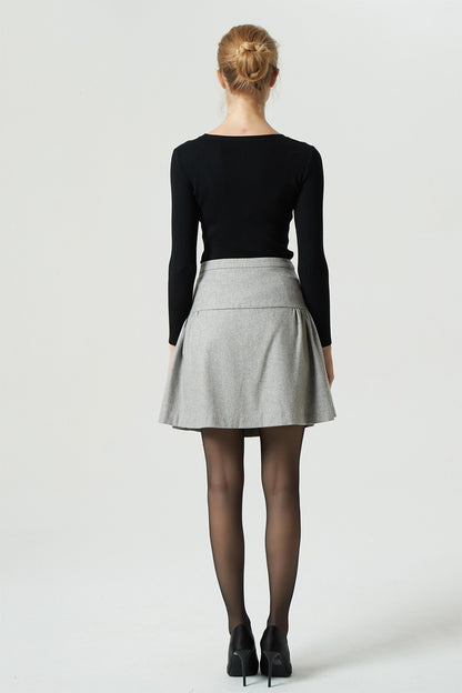 fitted skirt